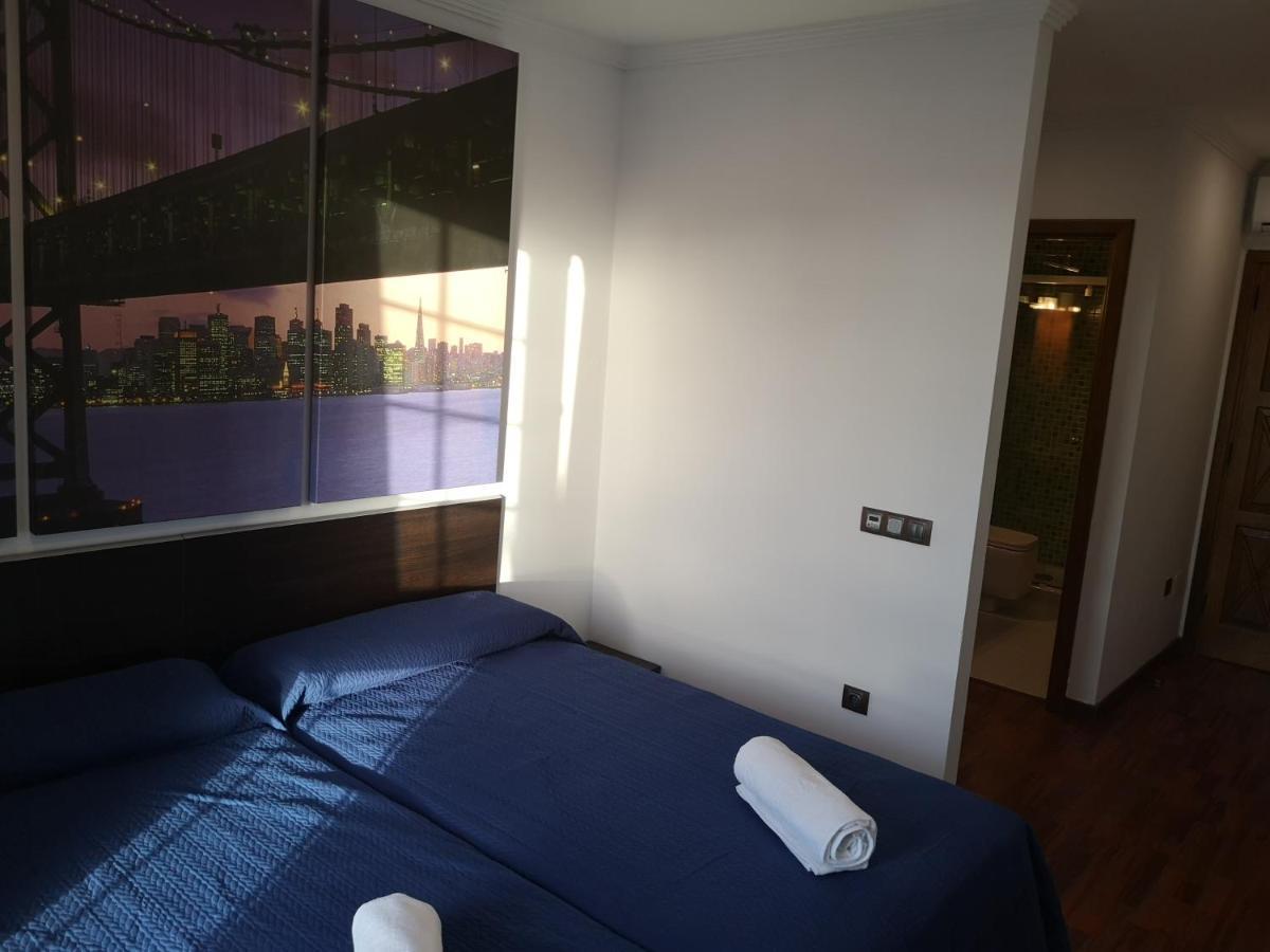 Double or Twin Room Private Bathroom
