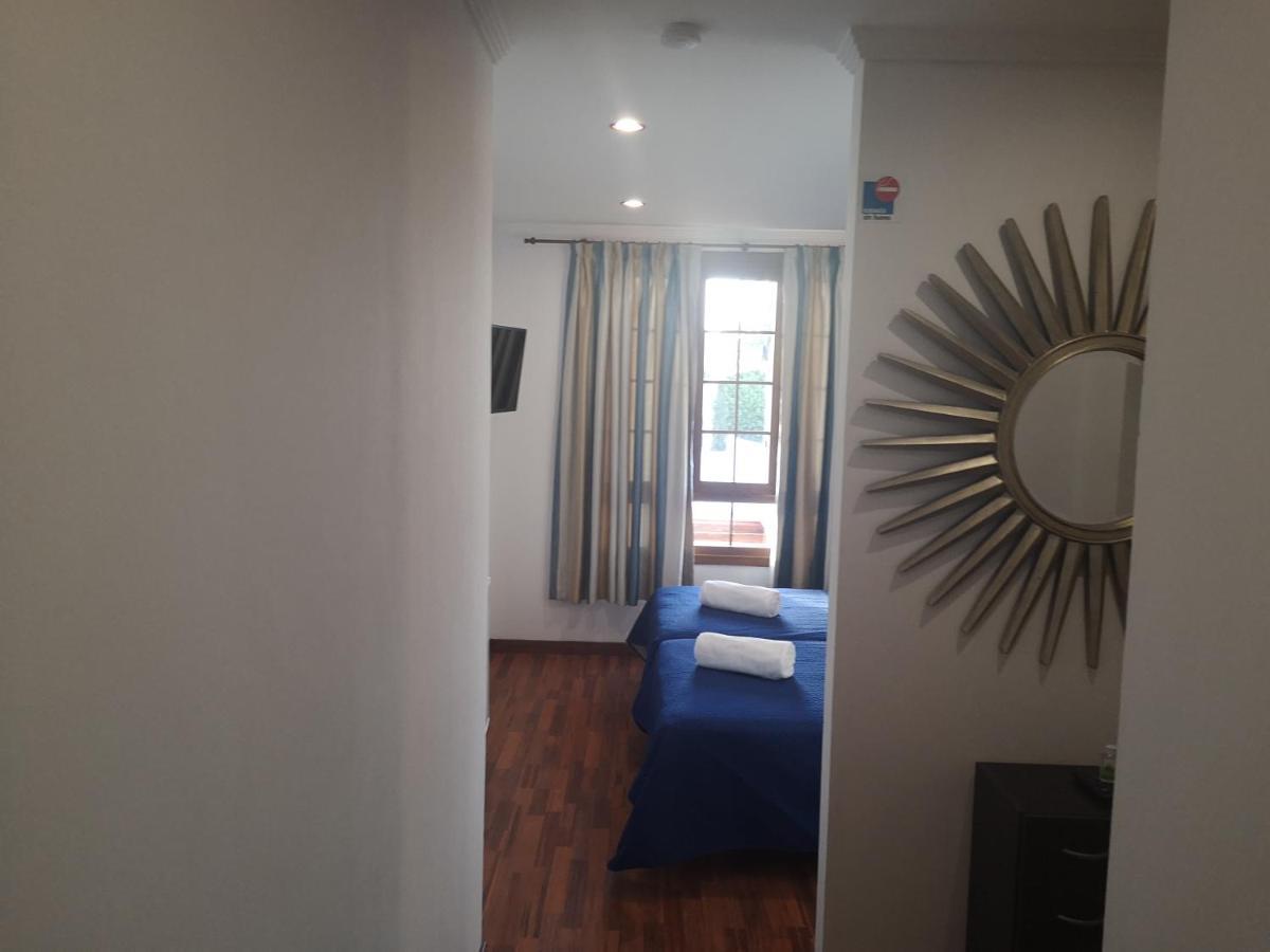 Double or Twin Room Private Bathroom