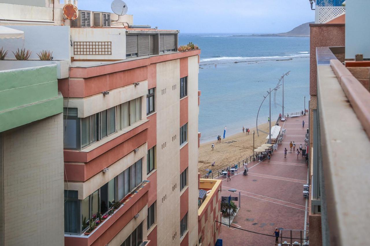 Apartment mit Balkon