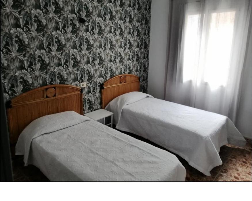 Twin Room with Private Bathroom