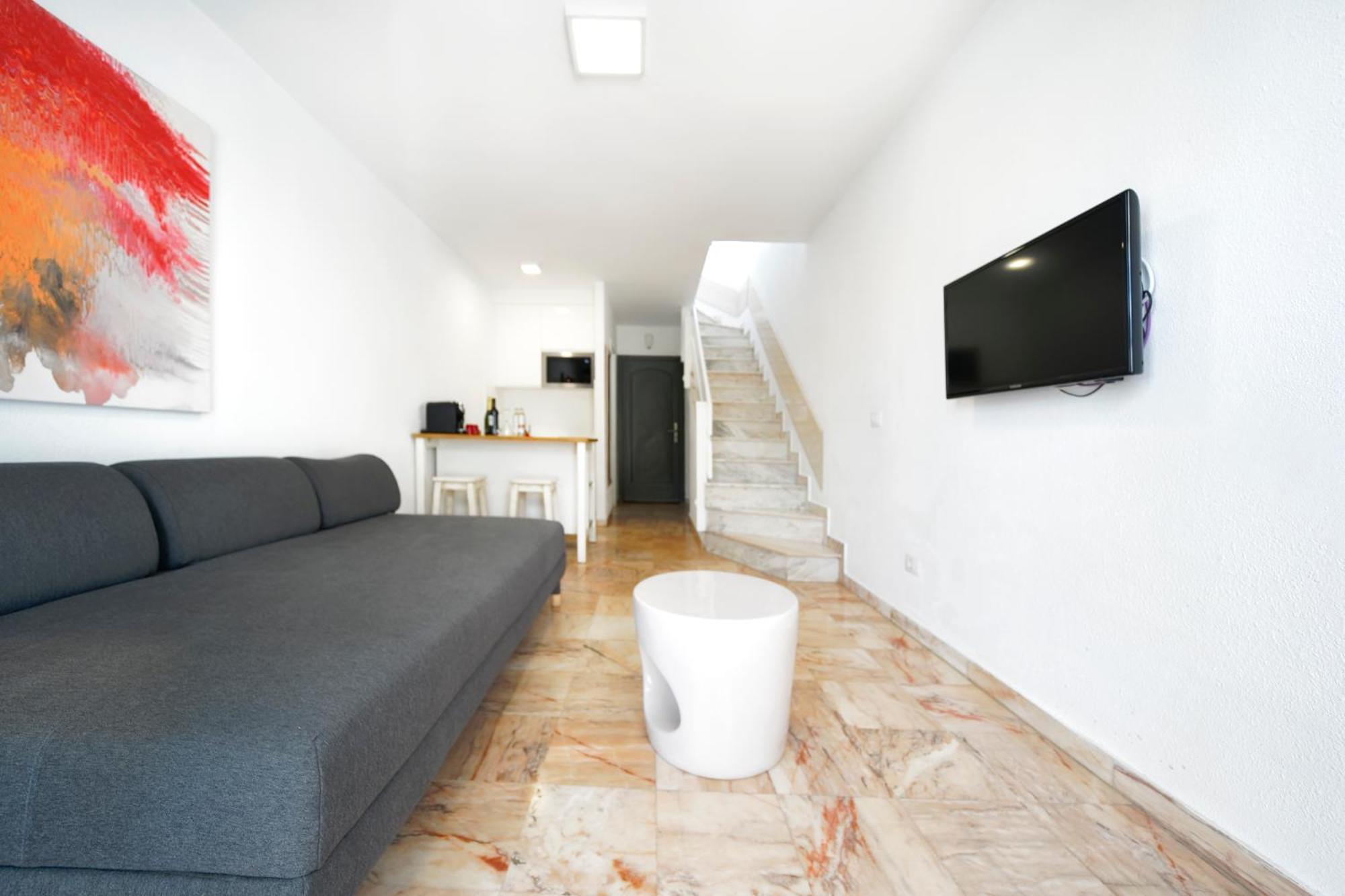 Superior Duplex Apartment,1204480099:JPEG
