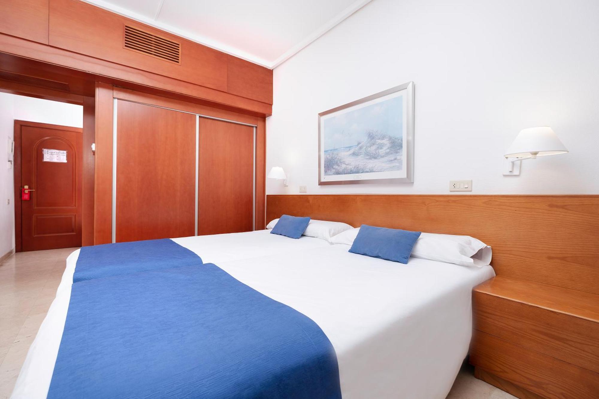 Twin Room - Single Use (1 Adult),1306655017:JPEG