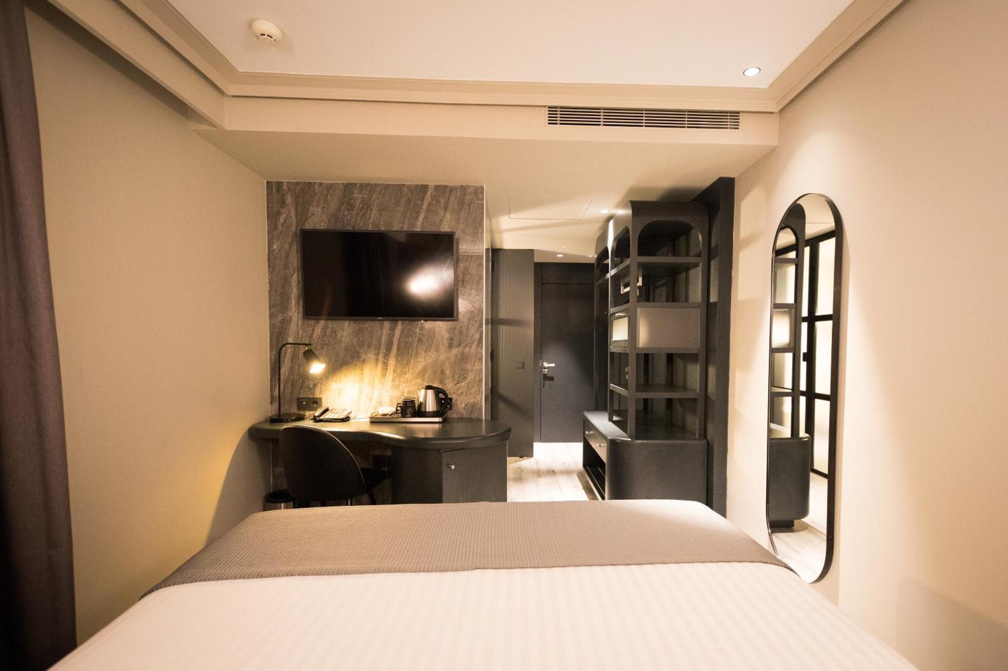 Triple Room,1588360927:JPEG