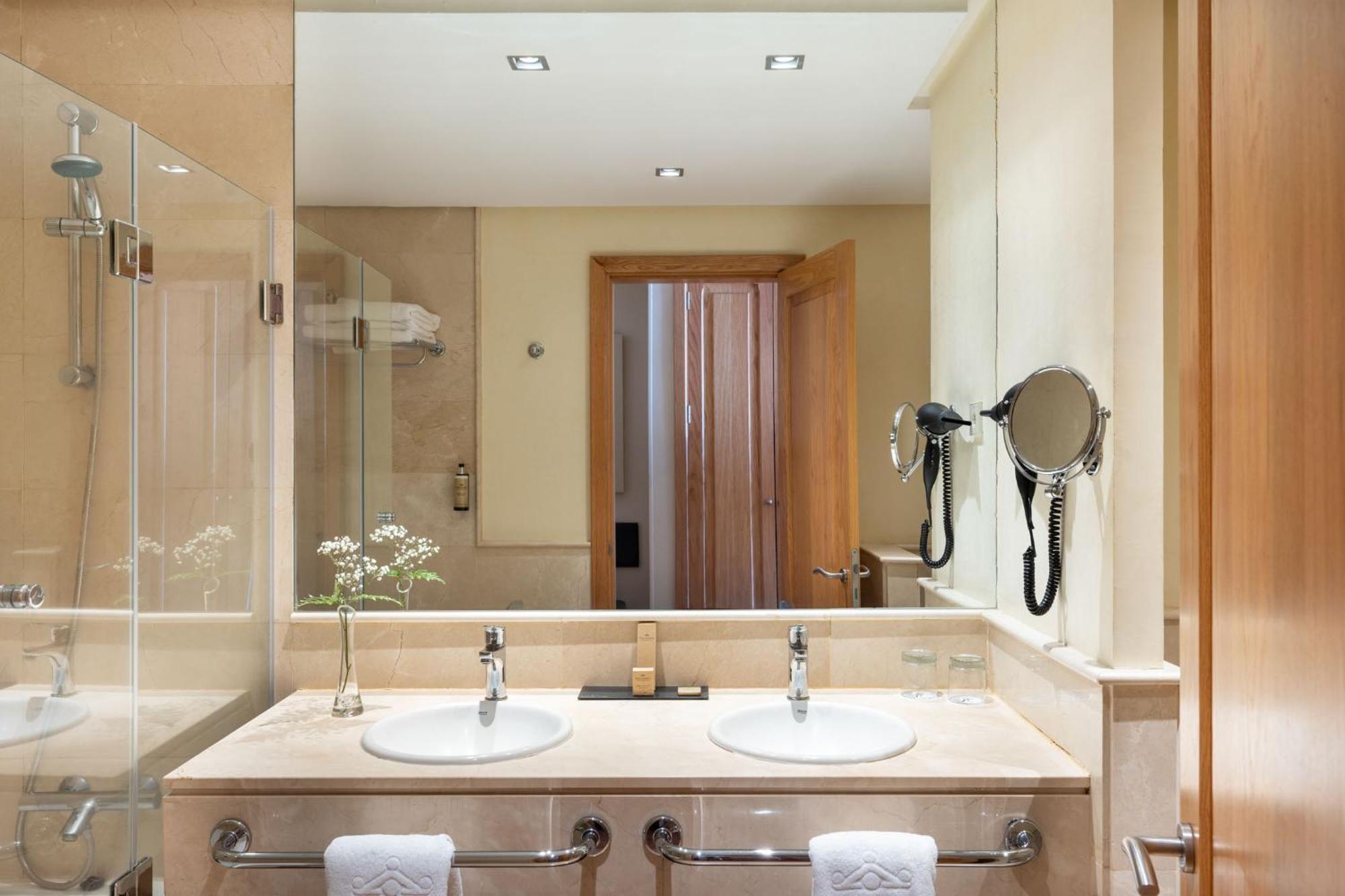 Standard Double Room,1594675664:JPEG