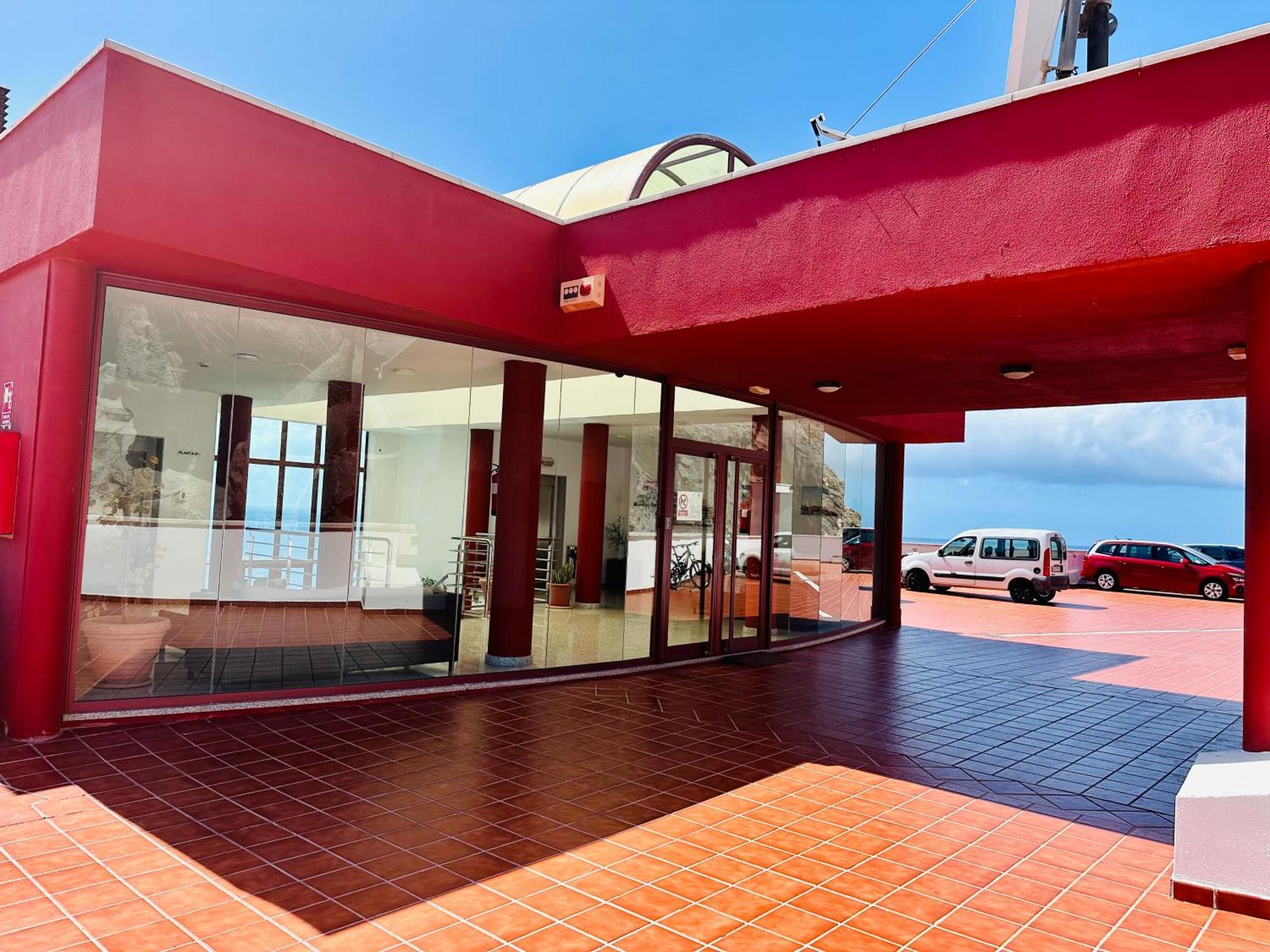 Two-Bedrooms Apartment Sea View