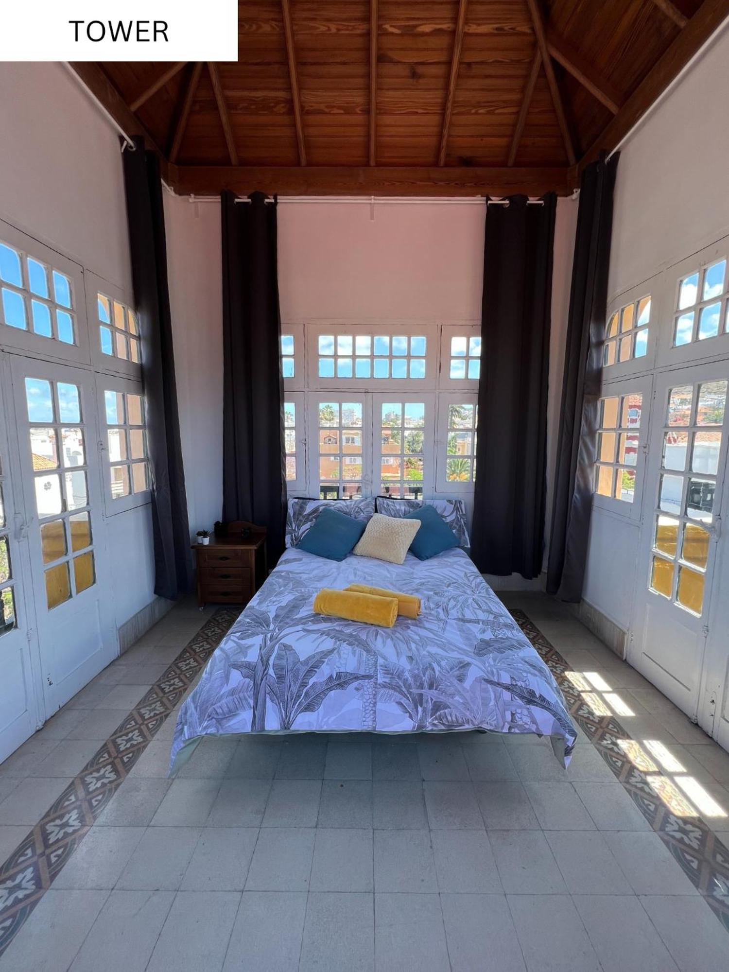 Double Room Private Bathroom