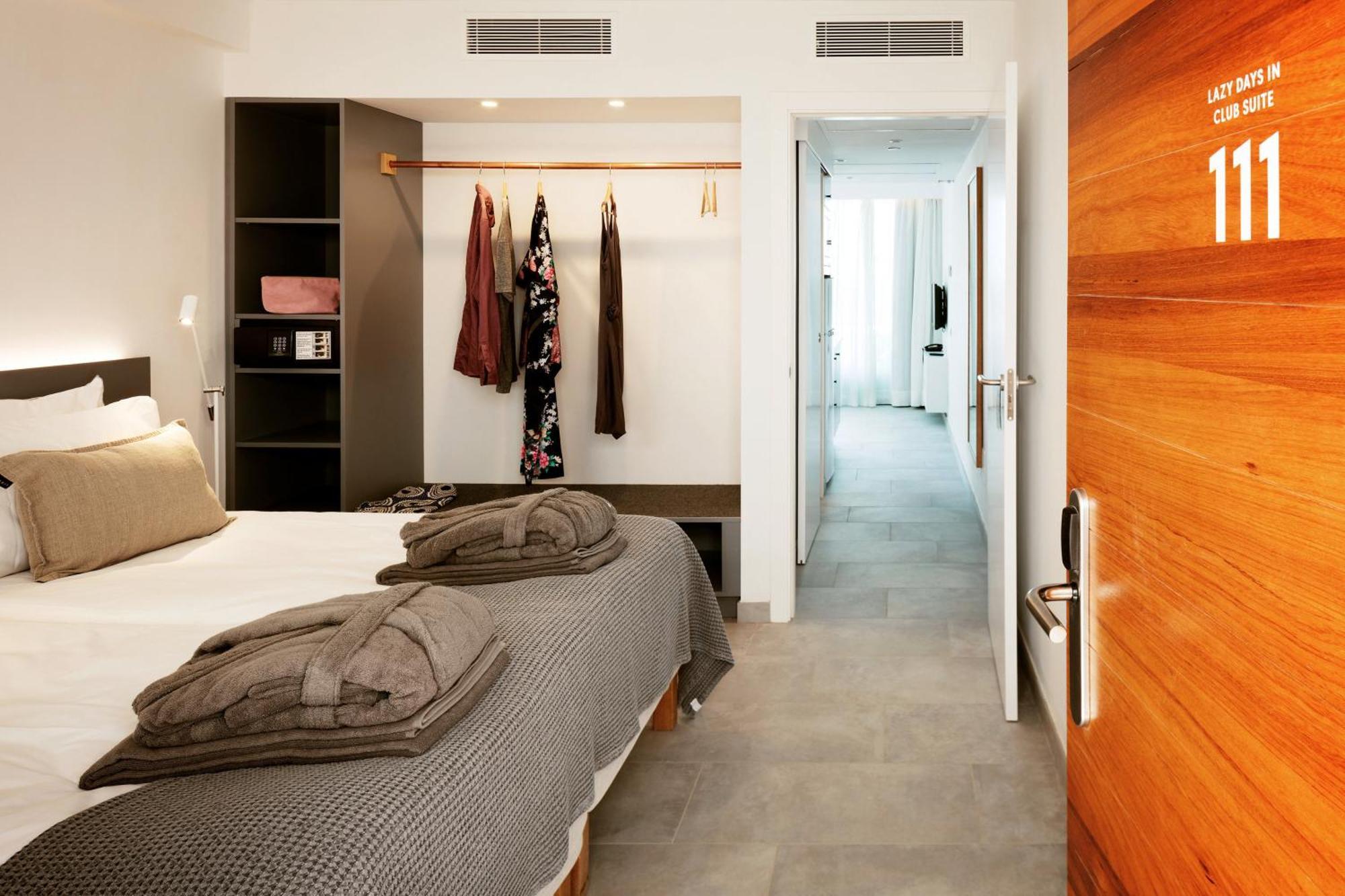 One-Bedroom Superior Apartment
