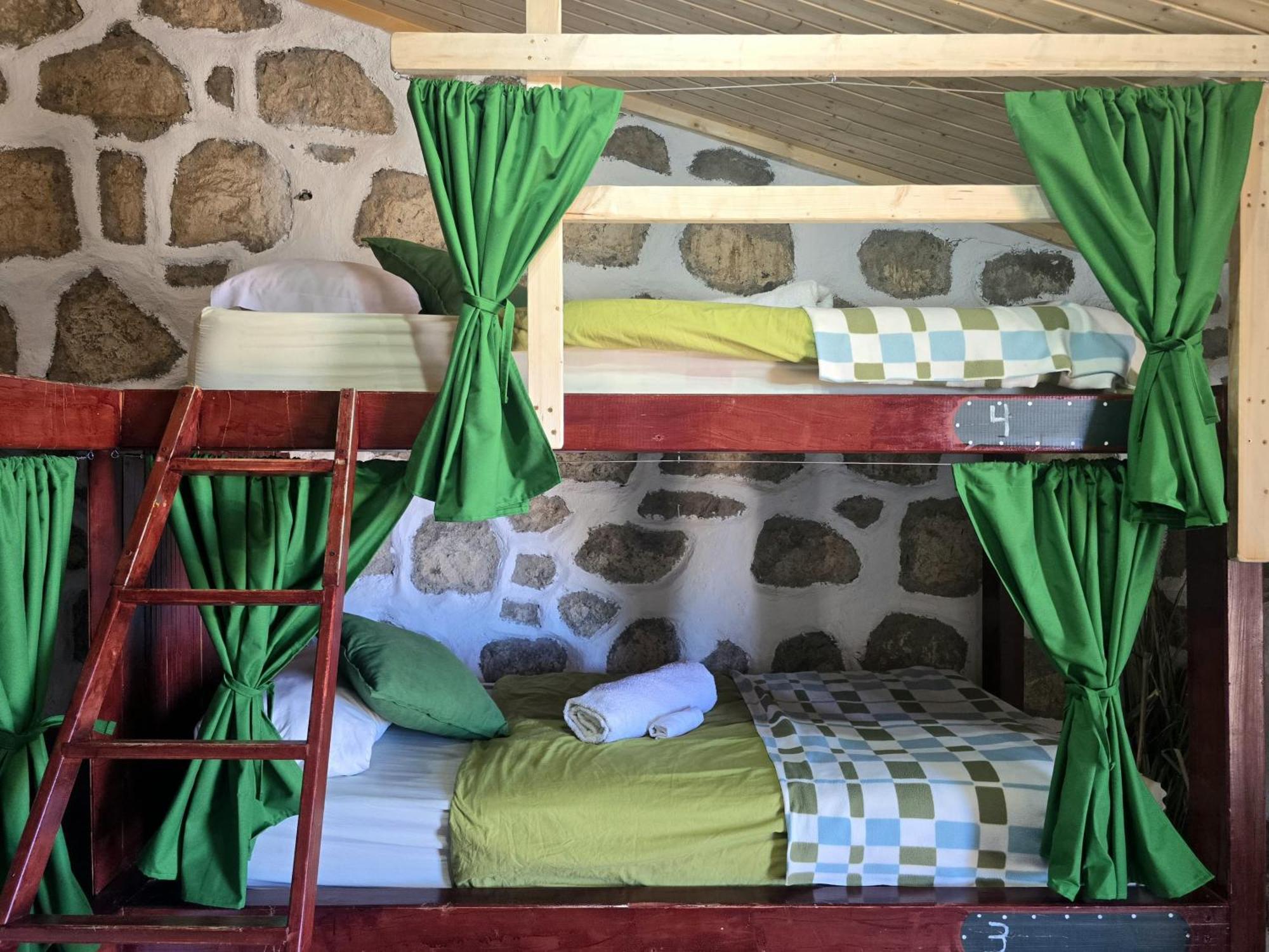 Bed 4-Bed Mixed Dormitory Room