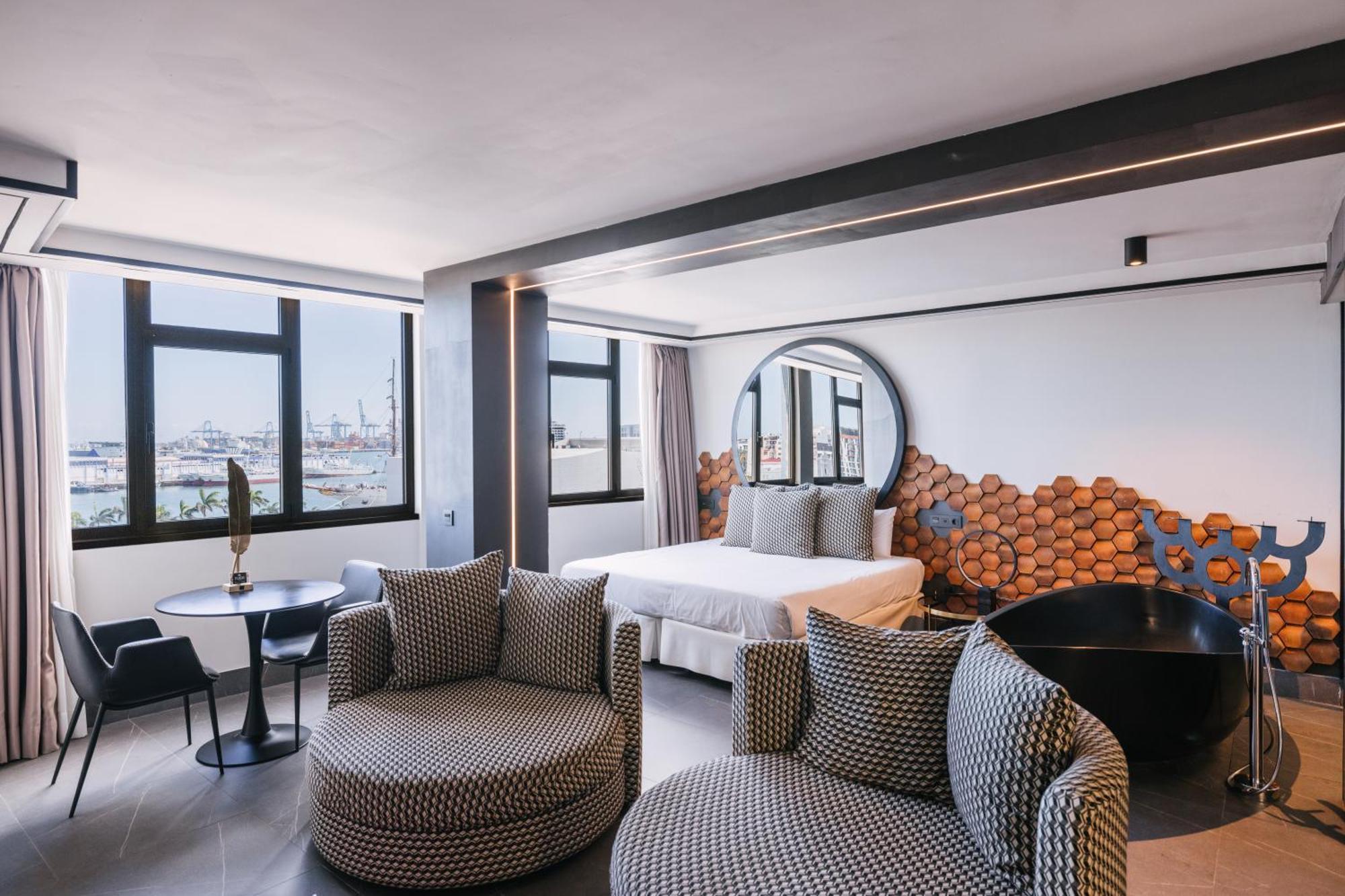 Premium Suite