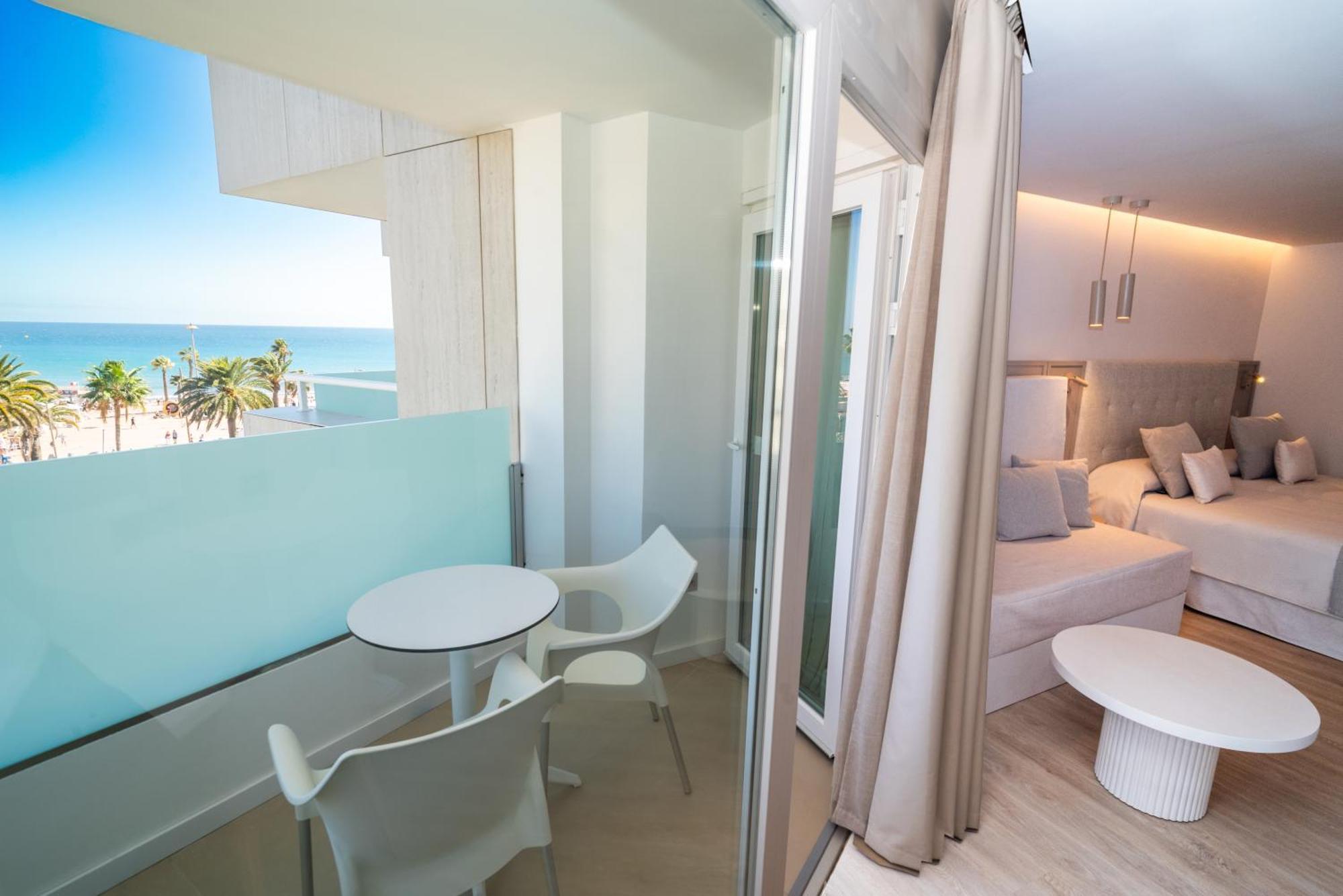 Twin Room with Sea View,1746840246:JPEG