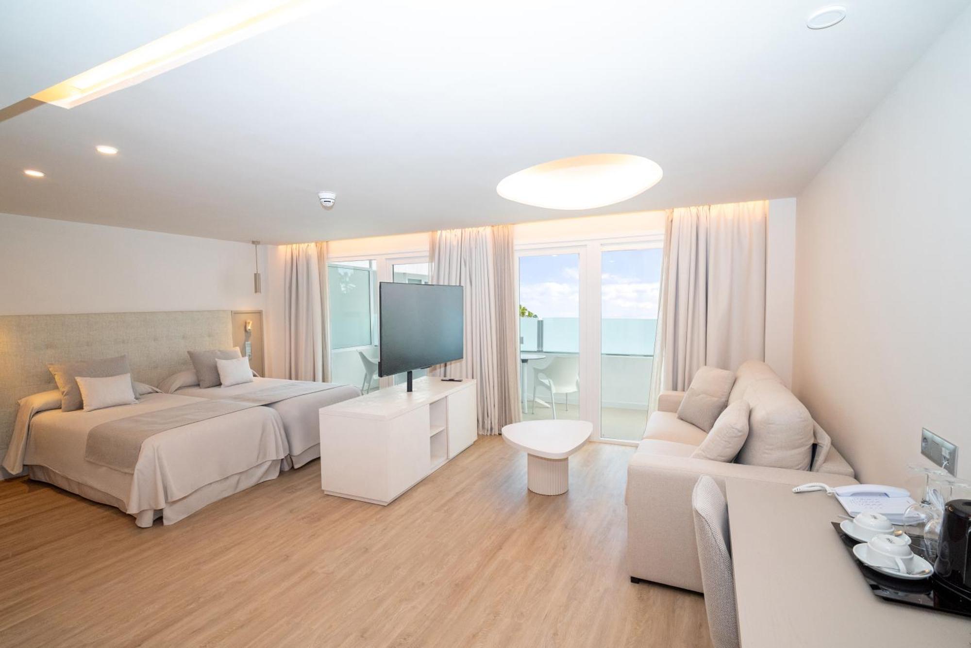 Junior Suite Balcony