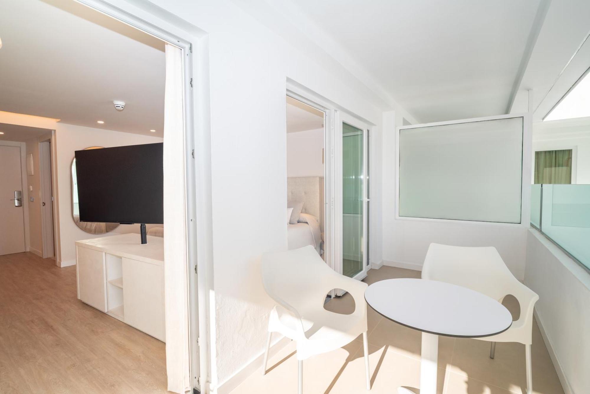 Junior Suite Balcony
