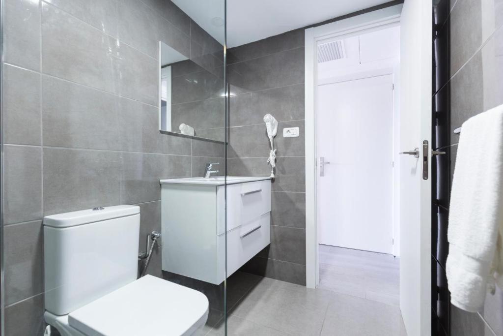 Superior One-Bedroom Apartment