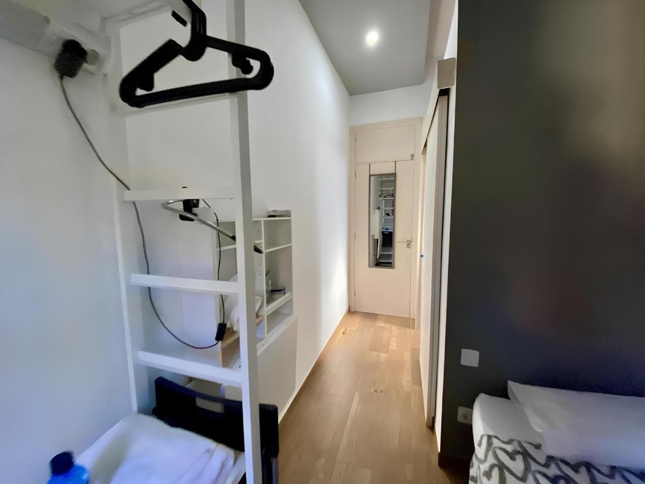 Single Room Private Bathroom