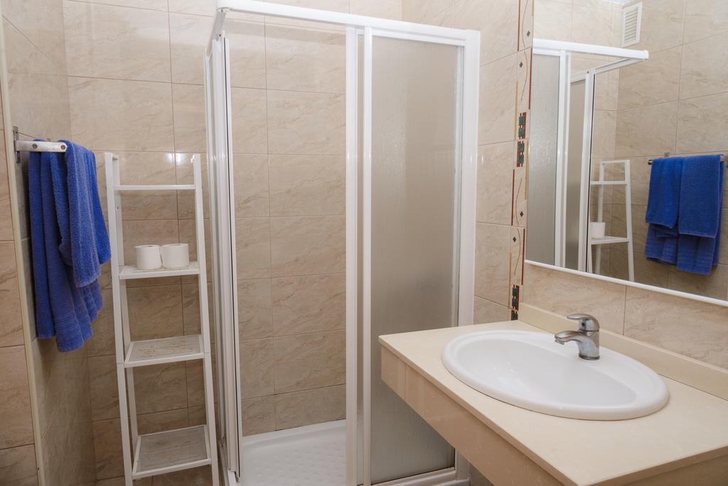 Economy Studio (2 Adults),1006608025:JPEG