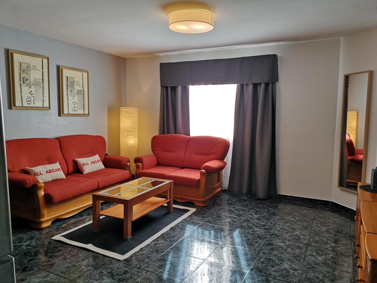 Two-Bedroom Apartment with City View,1348371698:JPEG