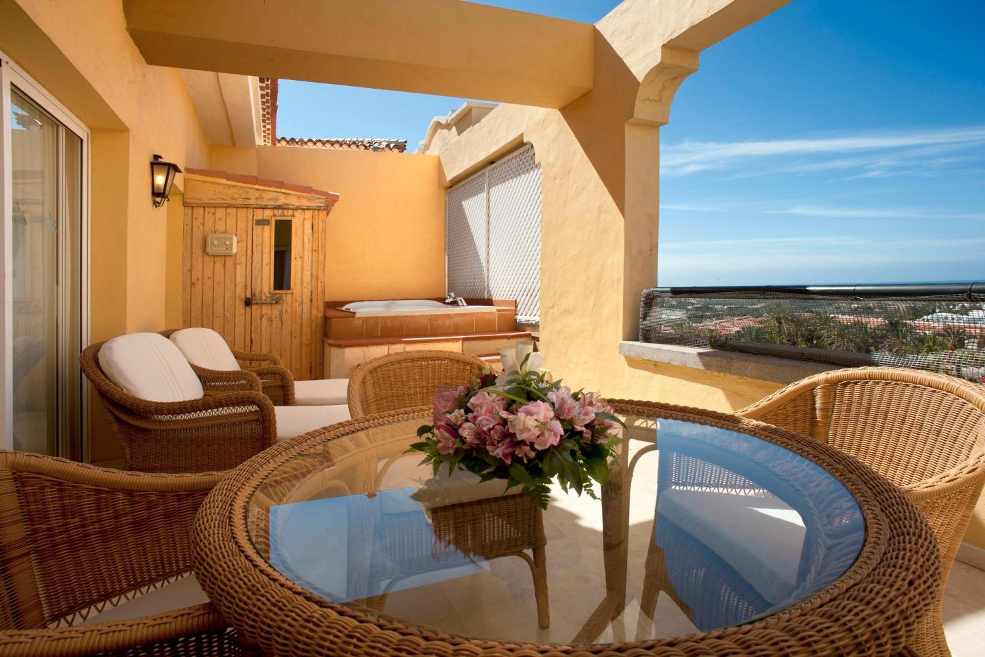 Two-Bedroom Suite,1272271489:JPEG