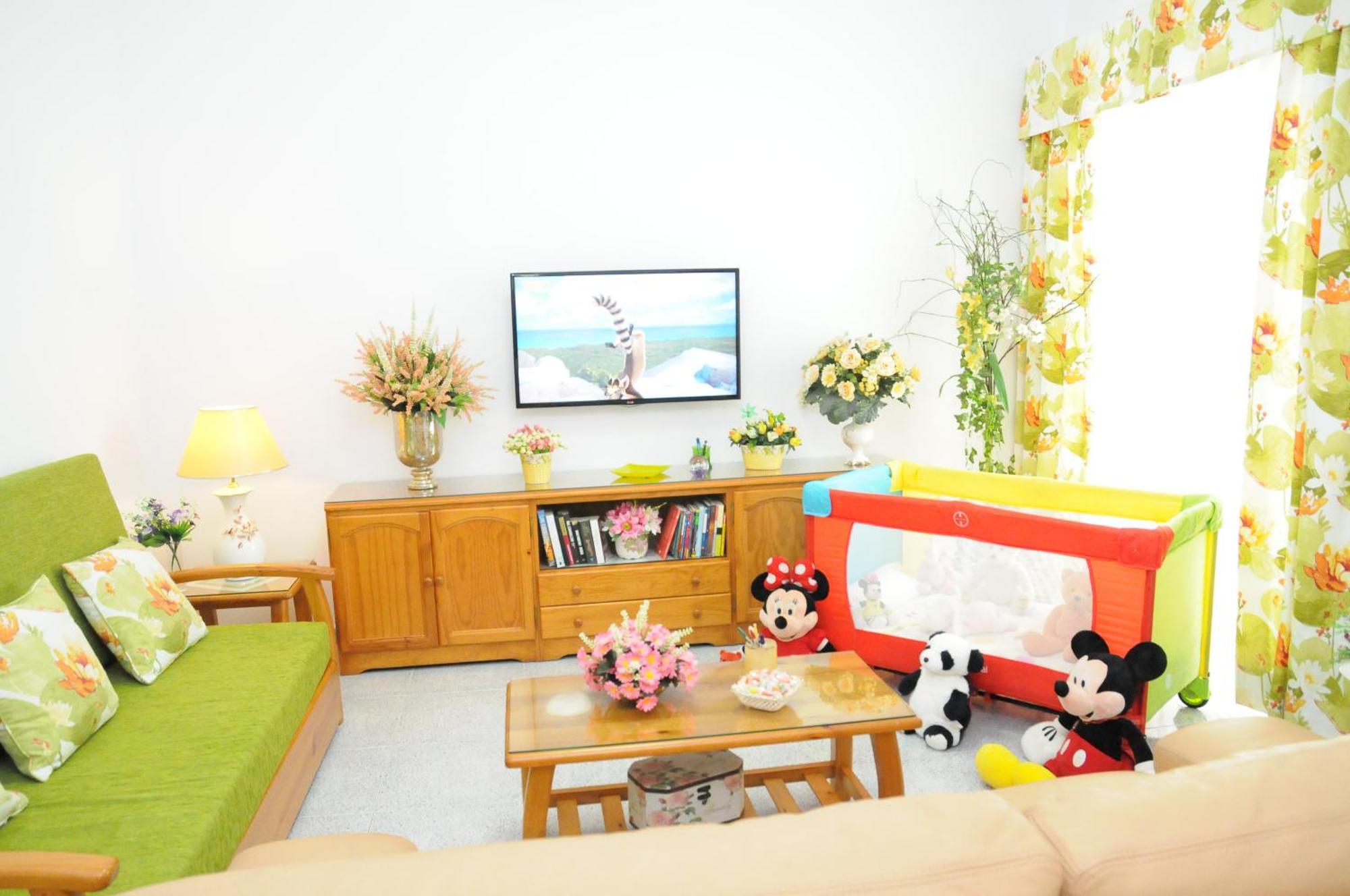 Large One-Bedroom Apartment