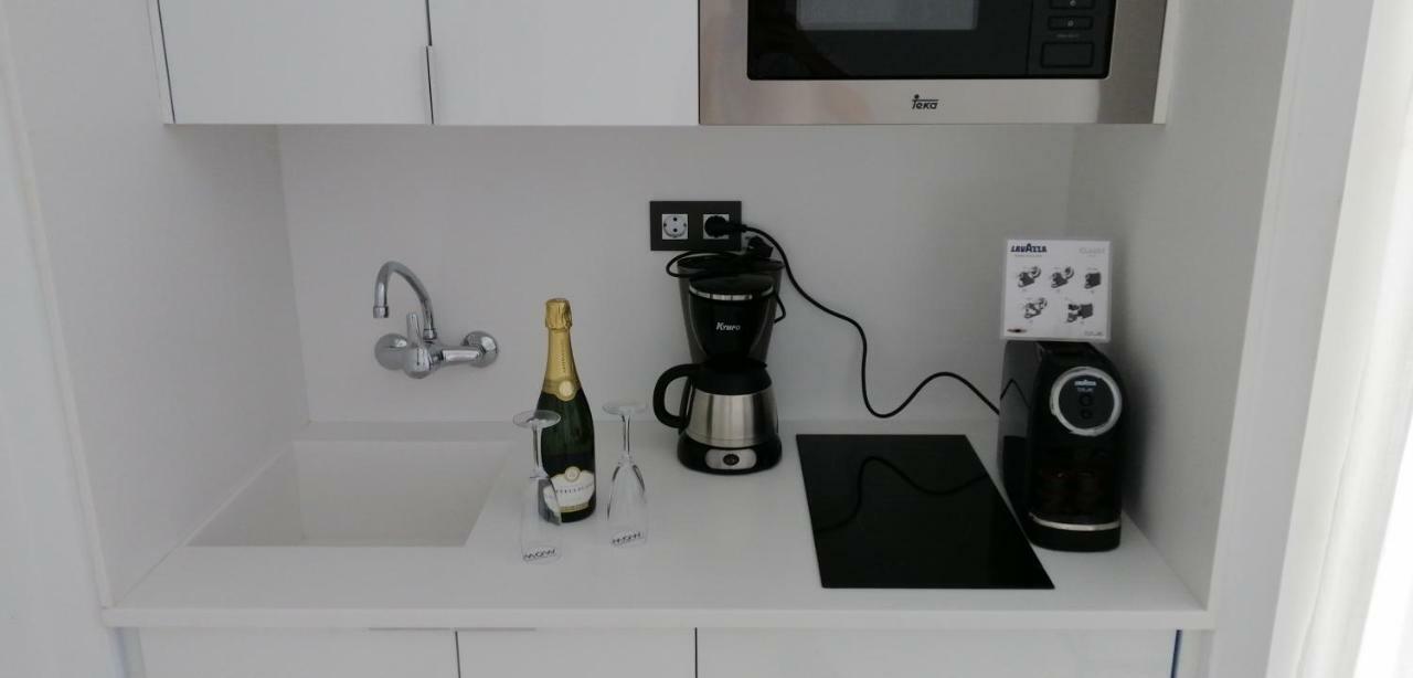 Superior One-Bedroom Apartment