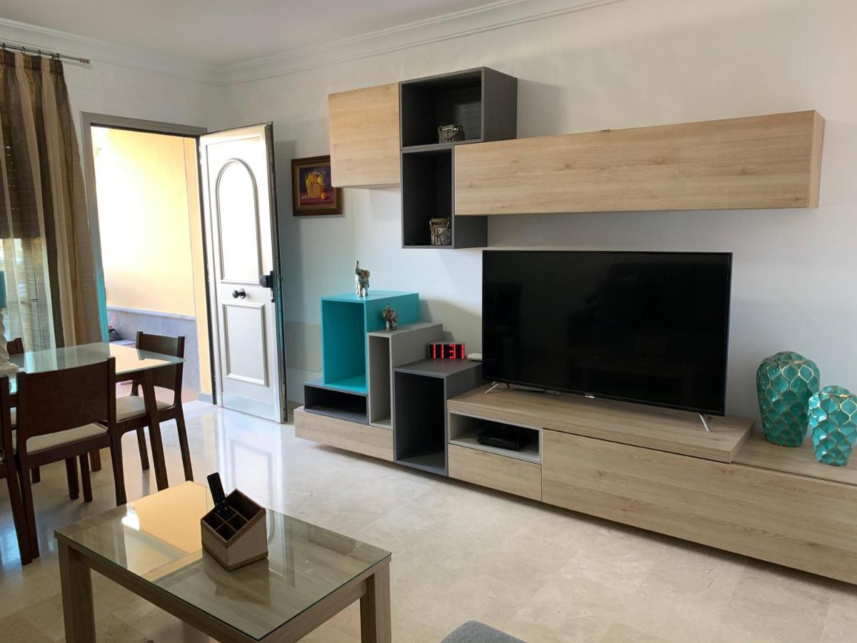 Two-Bedroom Apartment,949043329:JPEG