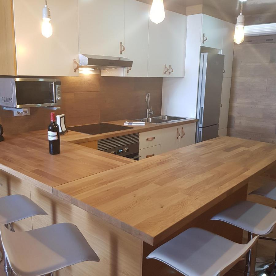 Three-Bedroom House,972469723:JPEG