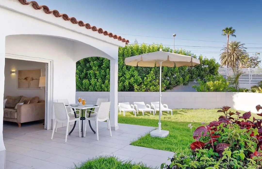 Bungalows Adonis-1