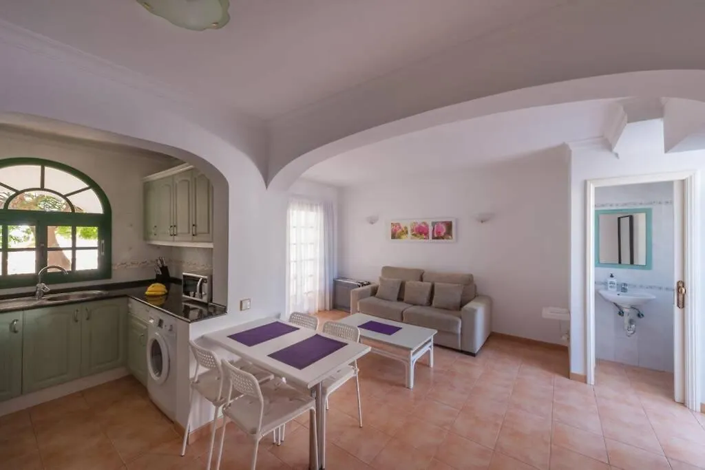 Duplex Con Jardin Y Buenas Vistas-1
