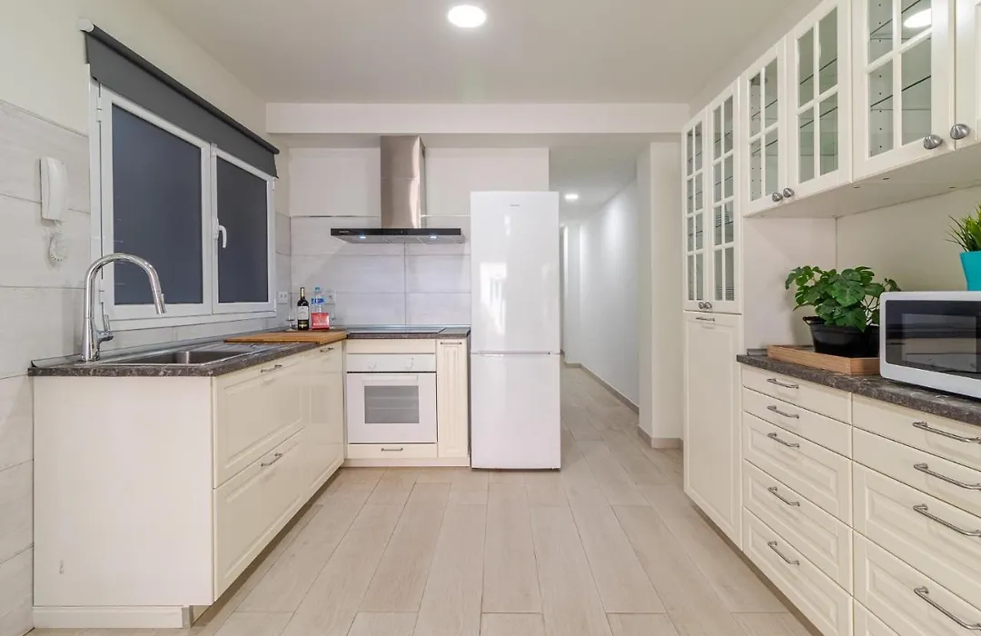 Cozy Family Beach House-1