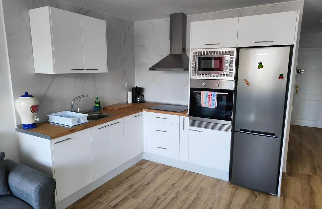 Residencial Los Molinos Con Piscina, Tv Internacional Y Wifi-1