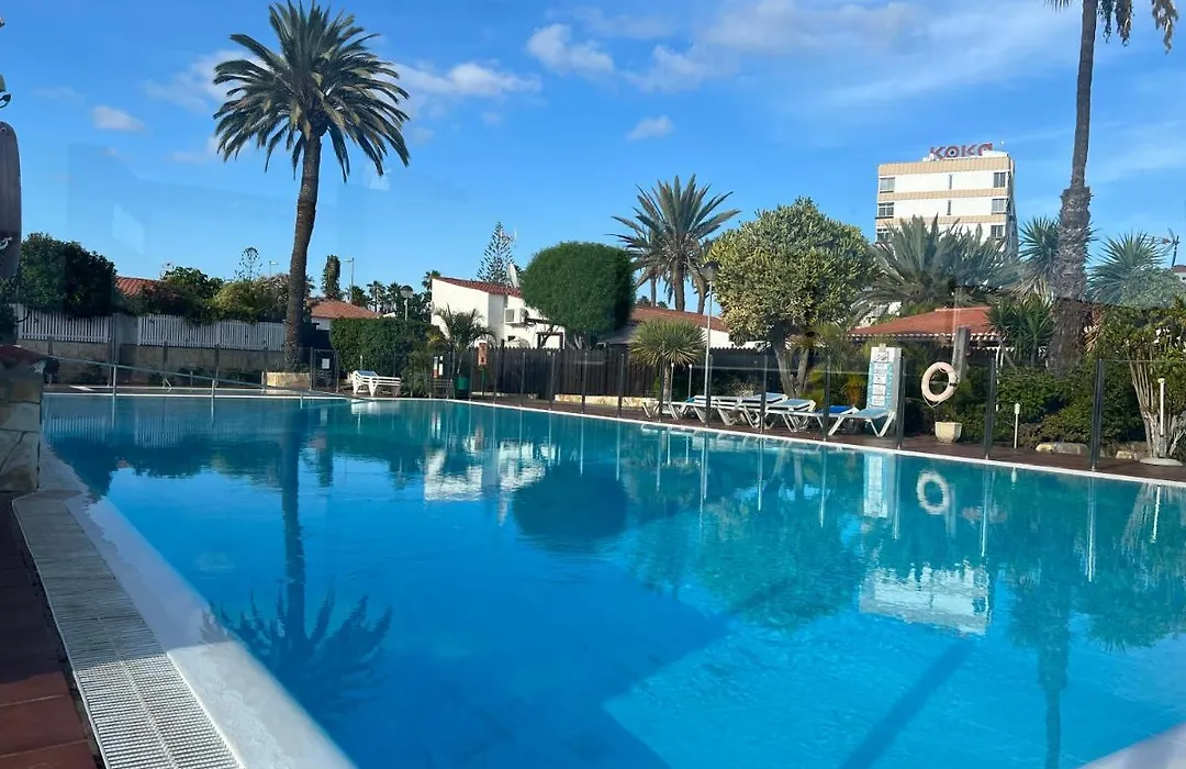 Agradable Bungalow Con Piscina-1