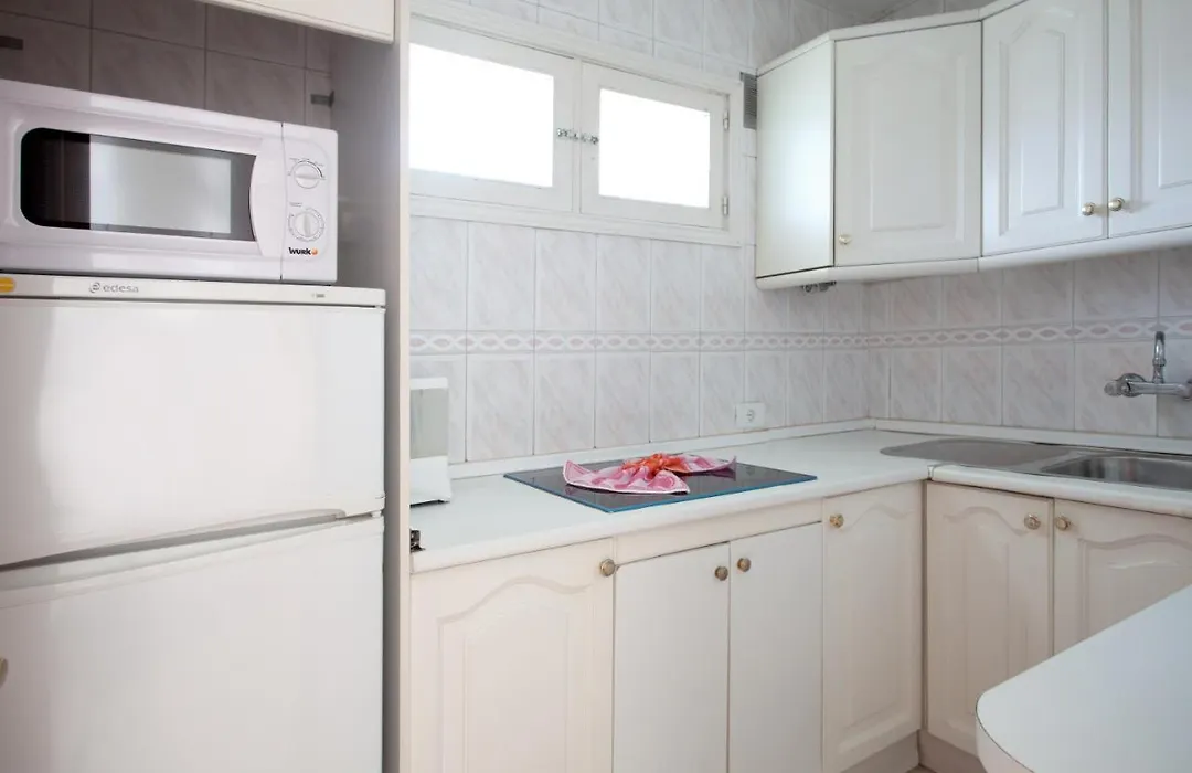 Apartamentos Europa-1