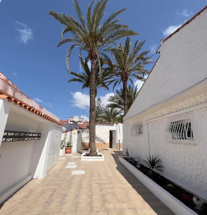 A Room In A Private House With A Separate Entrance-1