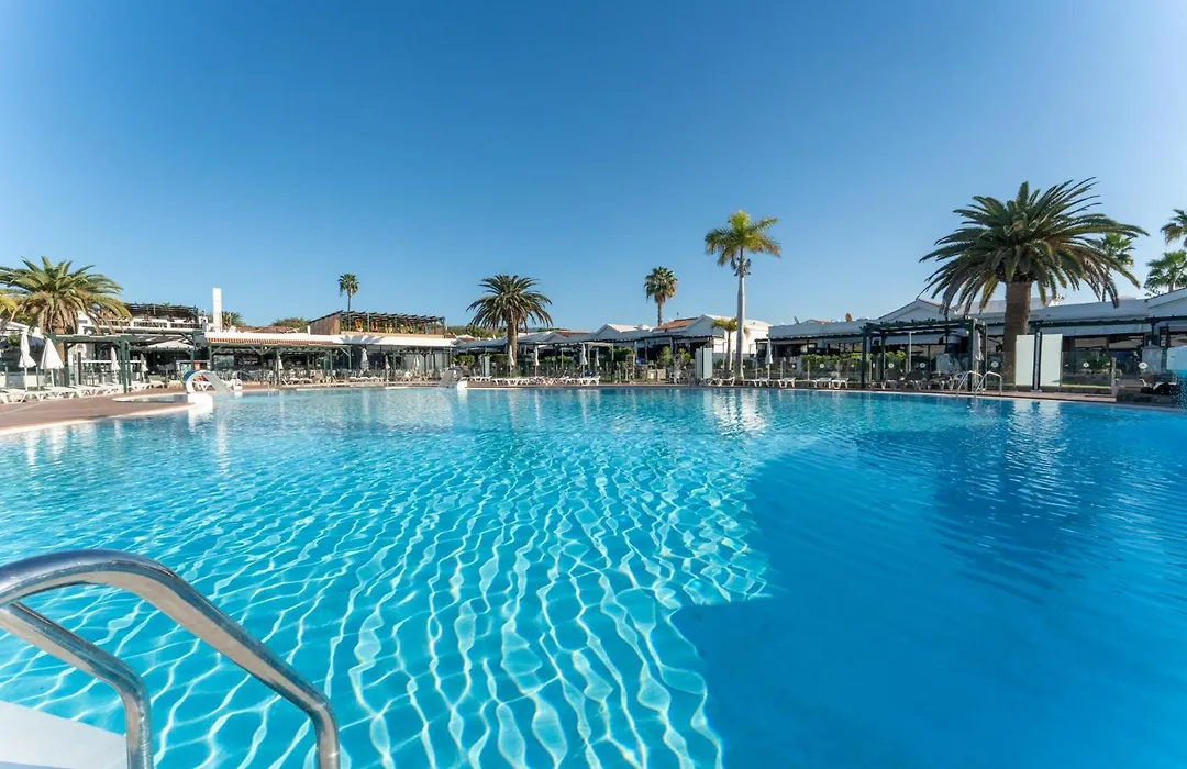 Luxury Poolside Holiday Home-1