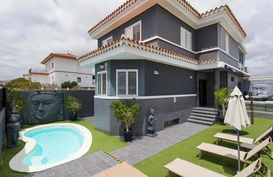 Entire Home Meloneras Bbq, Poolgolf-1