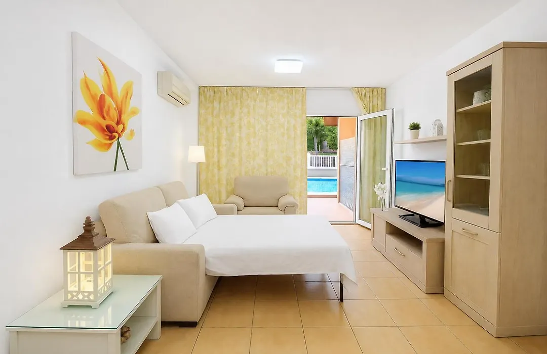 Golden Beach Mogan-1