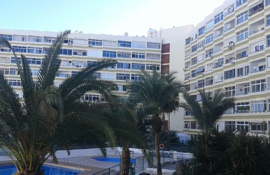 Apartment Close To Yumbo,Free Parking-1