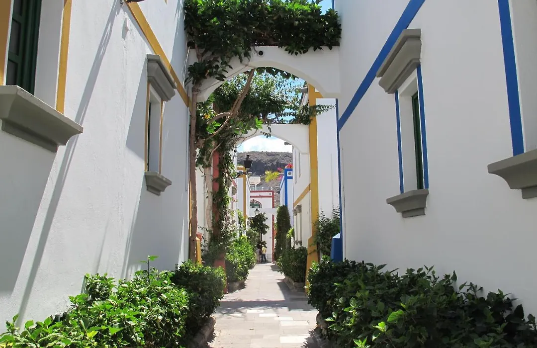 Charming Oceanfront House In Puerto De Mogn, Gran Canaria-1