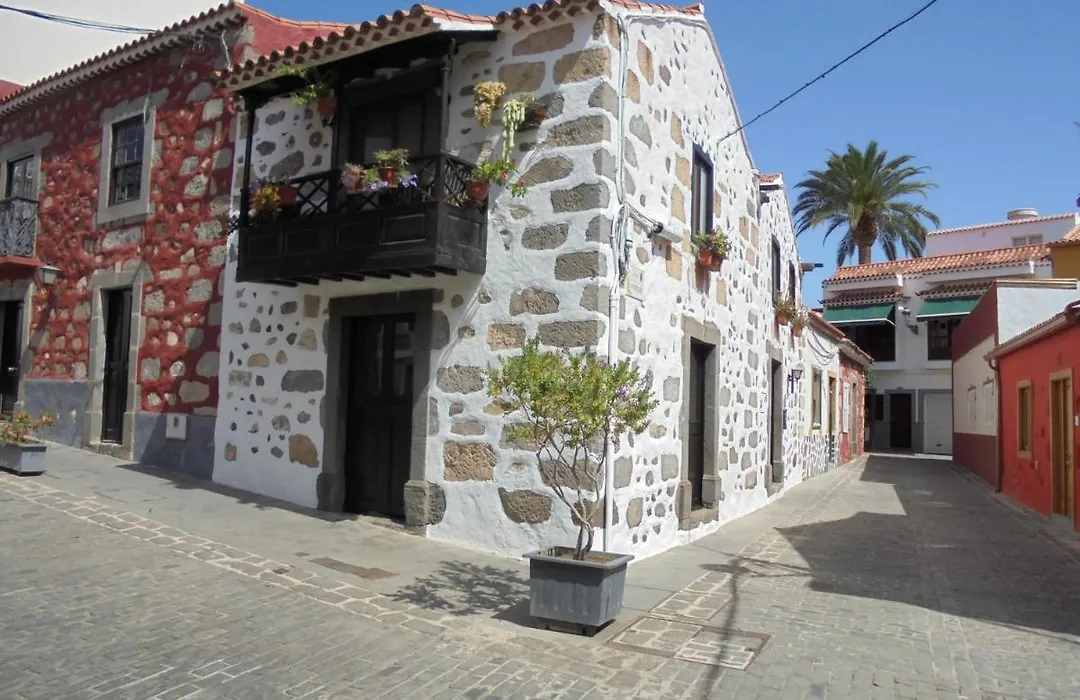 Ada'S House-1