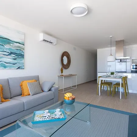 Elegant Living With Great Views Of Las Canteras Beach-3