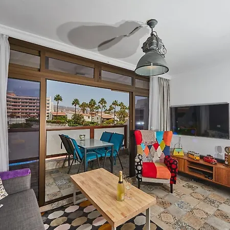Universe Apartment-2
