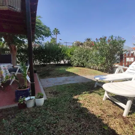 2 Bedroom Bungalow Next Yumbo Center. Free Parking-3