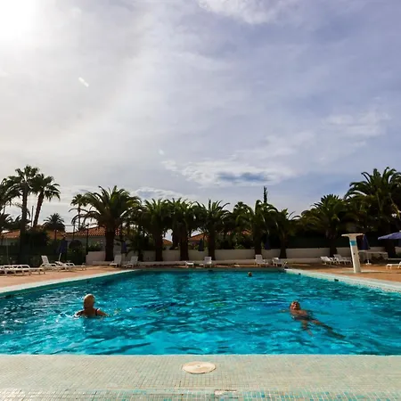Seaview Friendly Holiday Home 1-2
