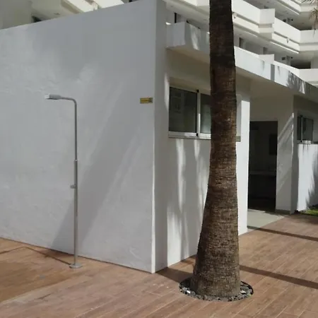 Coral Friendly Holiday Home-3