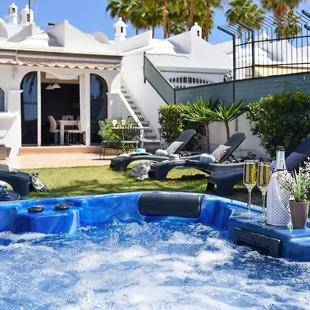 The Secret Garden Holiday Home-2