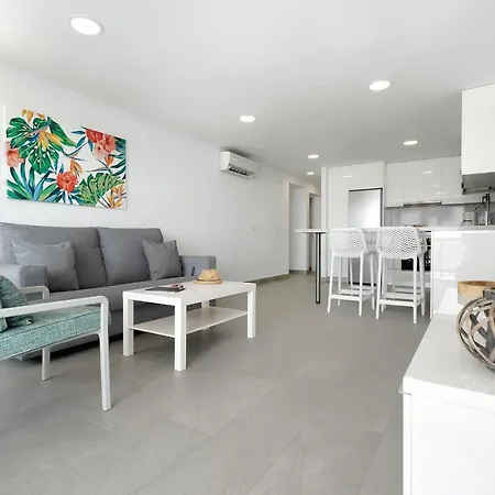 Apartamentos Los Papagayos-3