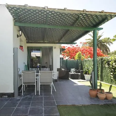 cozy&modern bungalow w/private garden bbq+wifi-3