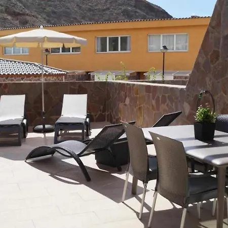 Casa En Zona Tranquila De Tauro-3