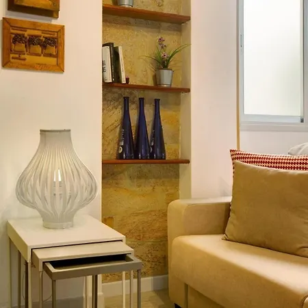 Magara Suite Las Canteras-3