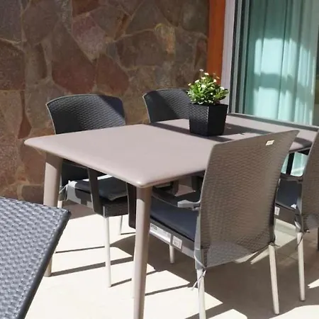 Casa En Zona Tranquila De Tauro-2