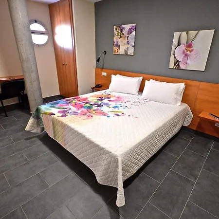 Hotel Puerto Canteras-2